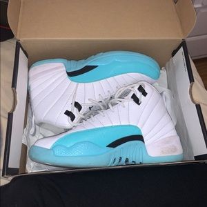 light aqua 12